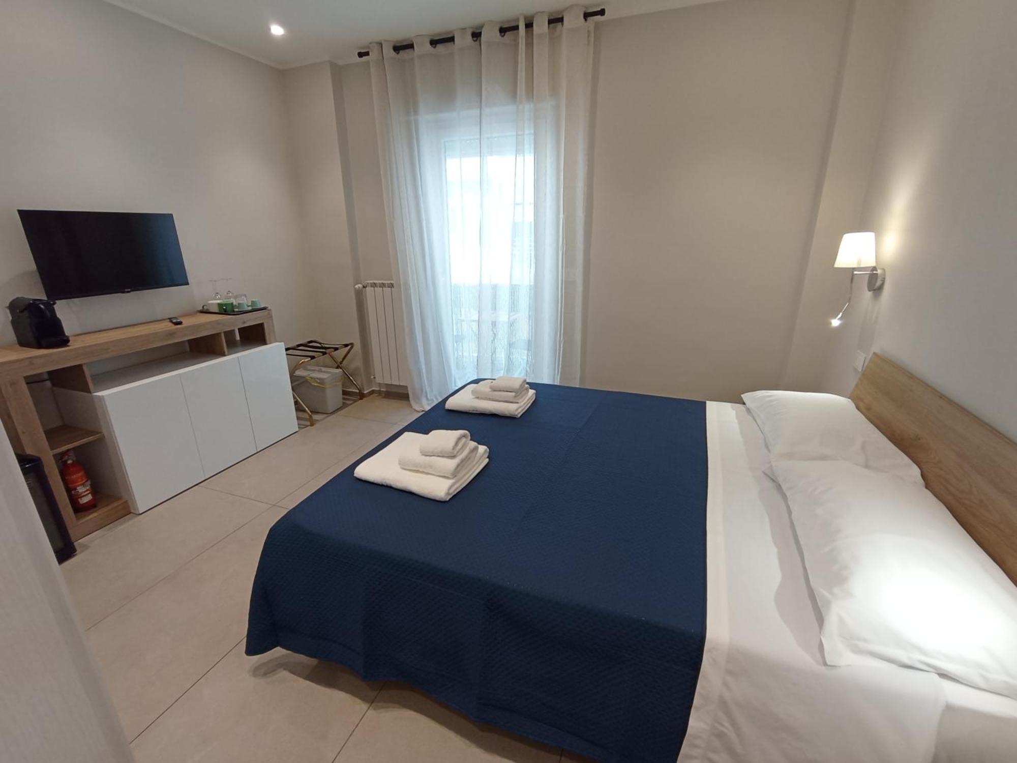 Mile Rooms Bari Esterno foto